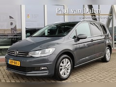 Volkswagen Touran - 1.5TSI 150PK AUTOMAAT HIGHLINE 7 PERS. Navi Carplay | Adapt.Cruise | Keyless | Electr.Klep