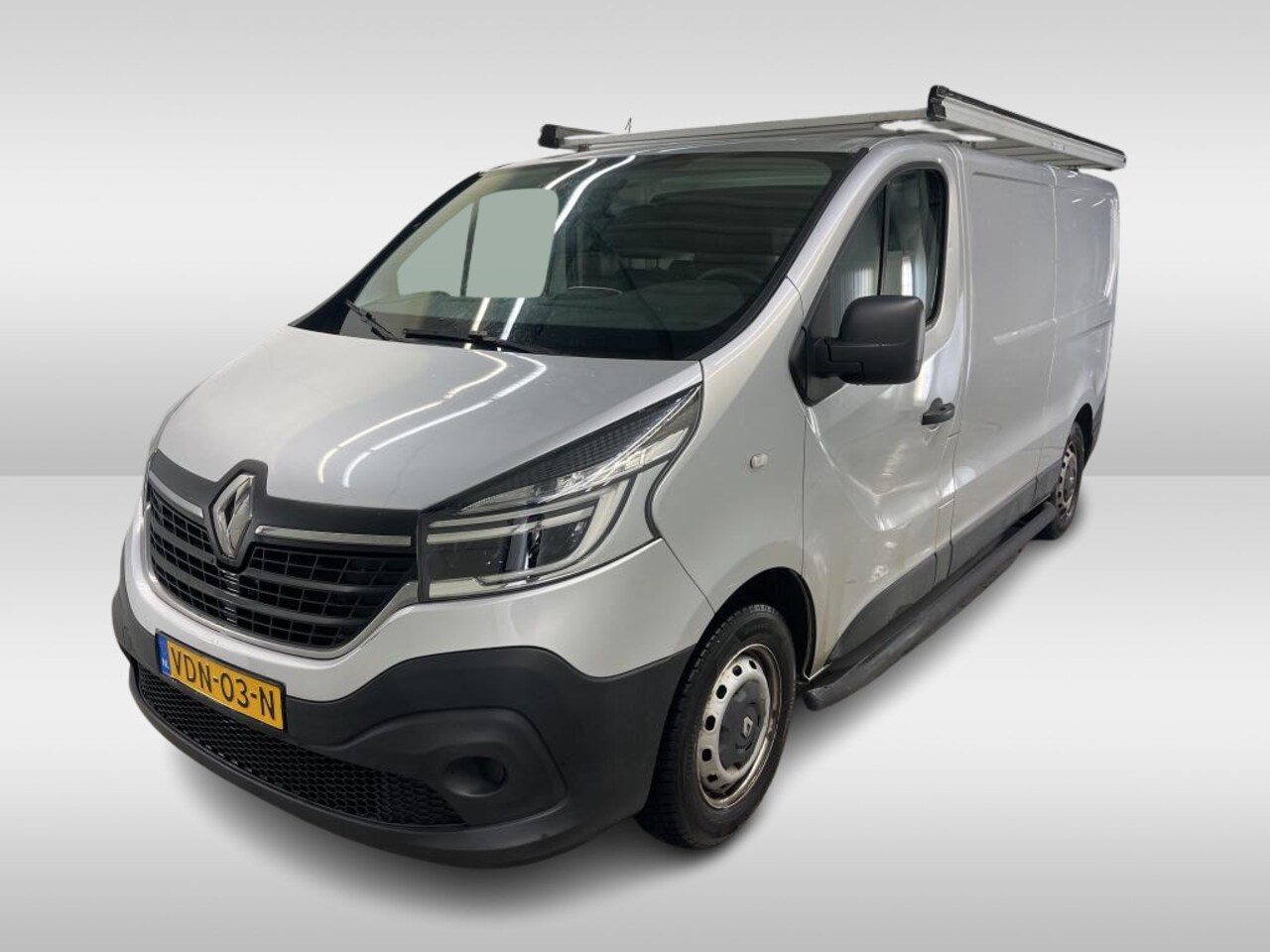 Renault Trafic - 2.0 dCi 145pk L2 H1 Airco Imperiaal - AutoWereld.nl