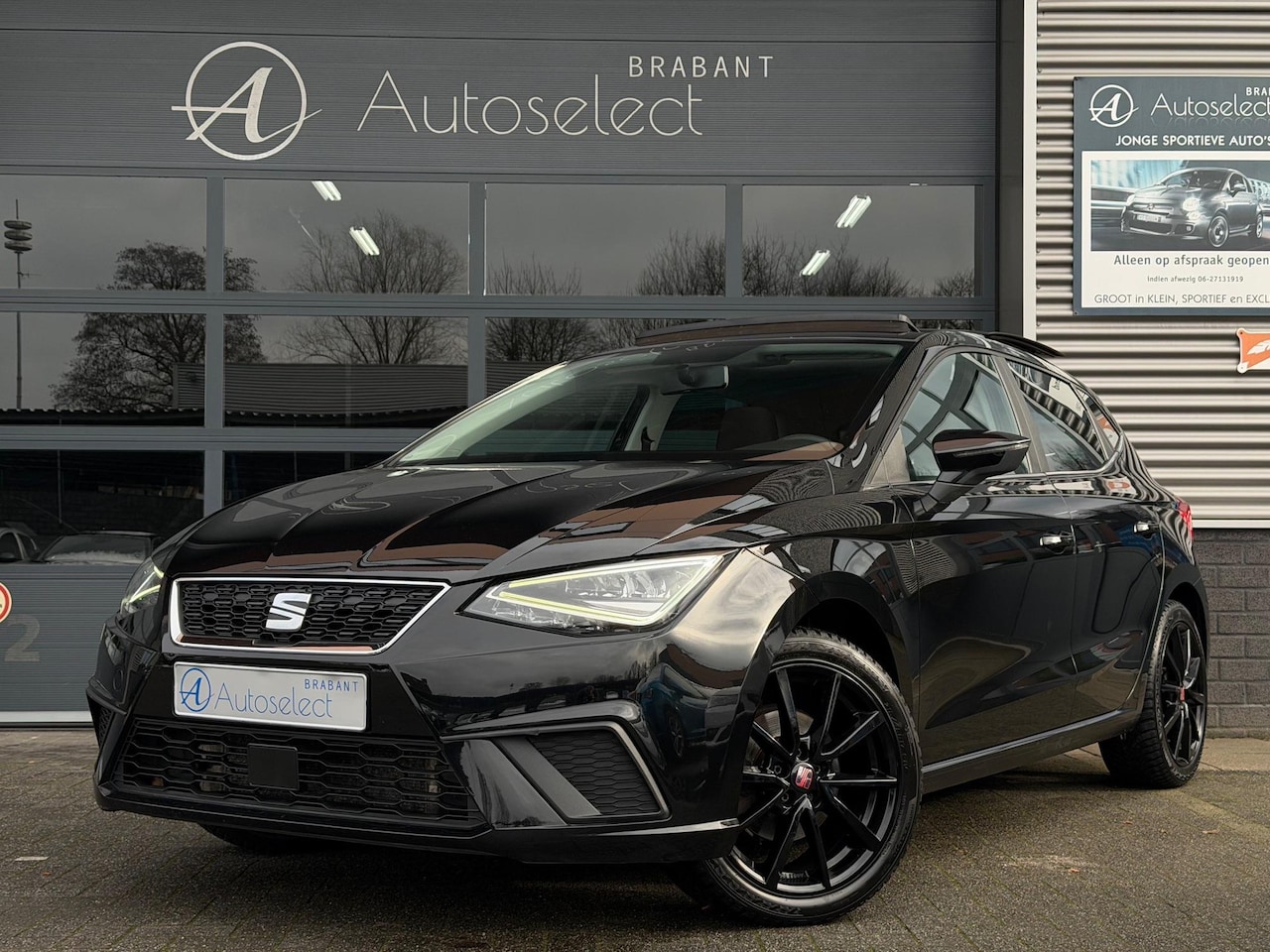 SEAT Ibiza - 1.0 TSI Style Pano Navi LED - AutoWereld.nl