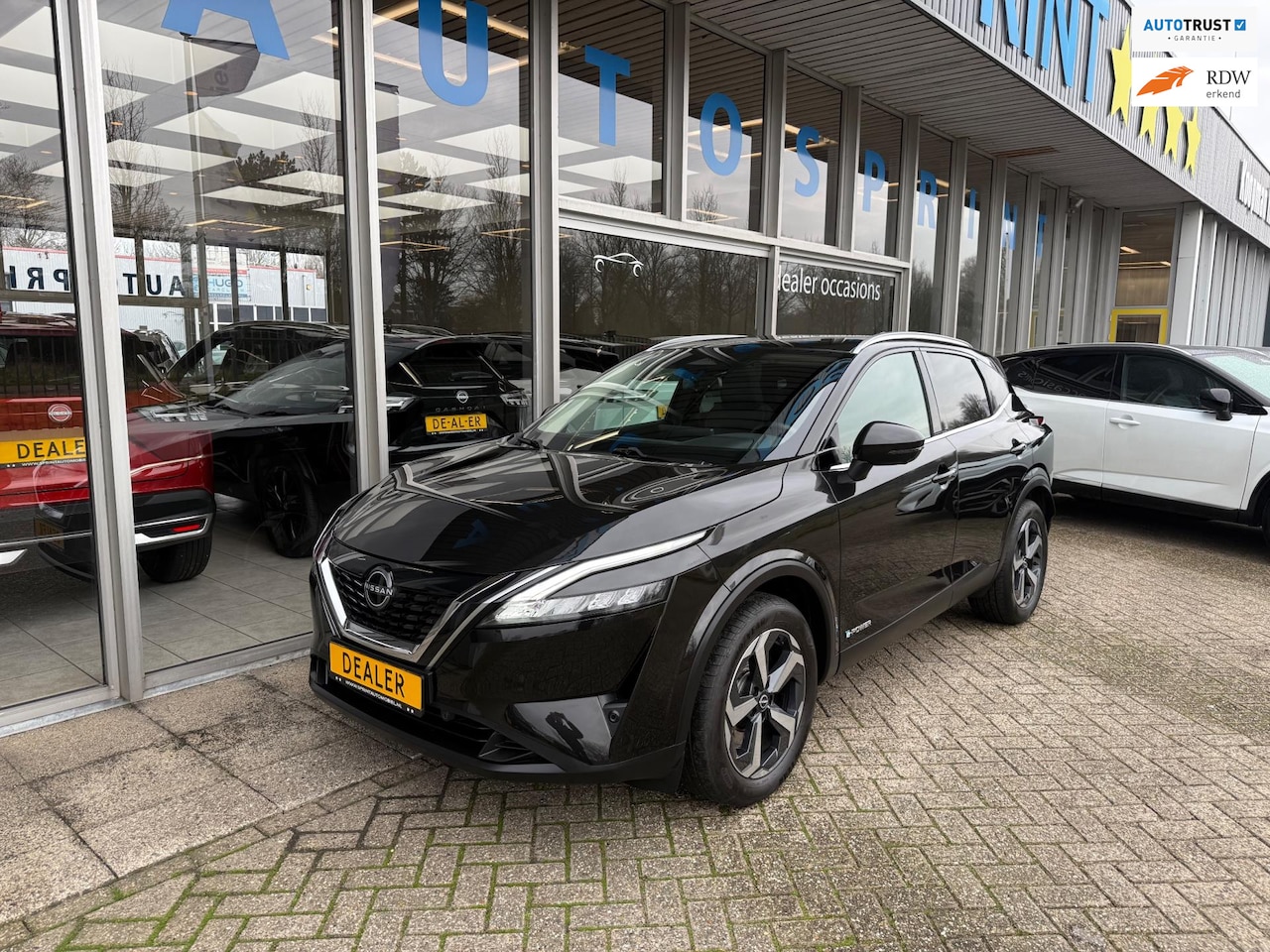 Nissan Qashqai - 1.5 e-Power Business Design / PANORAMADAK / NAVIGATIE - AutoWereld.nl