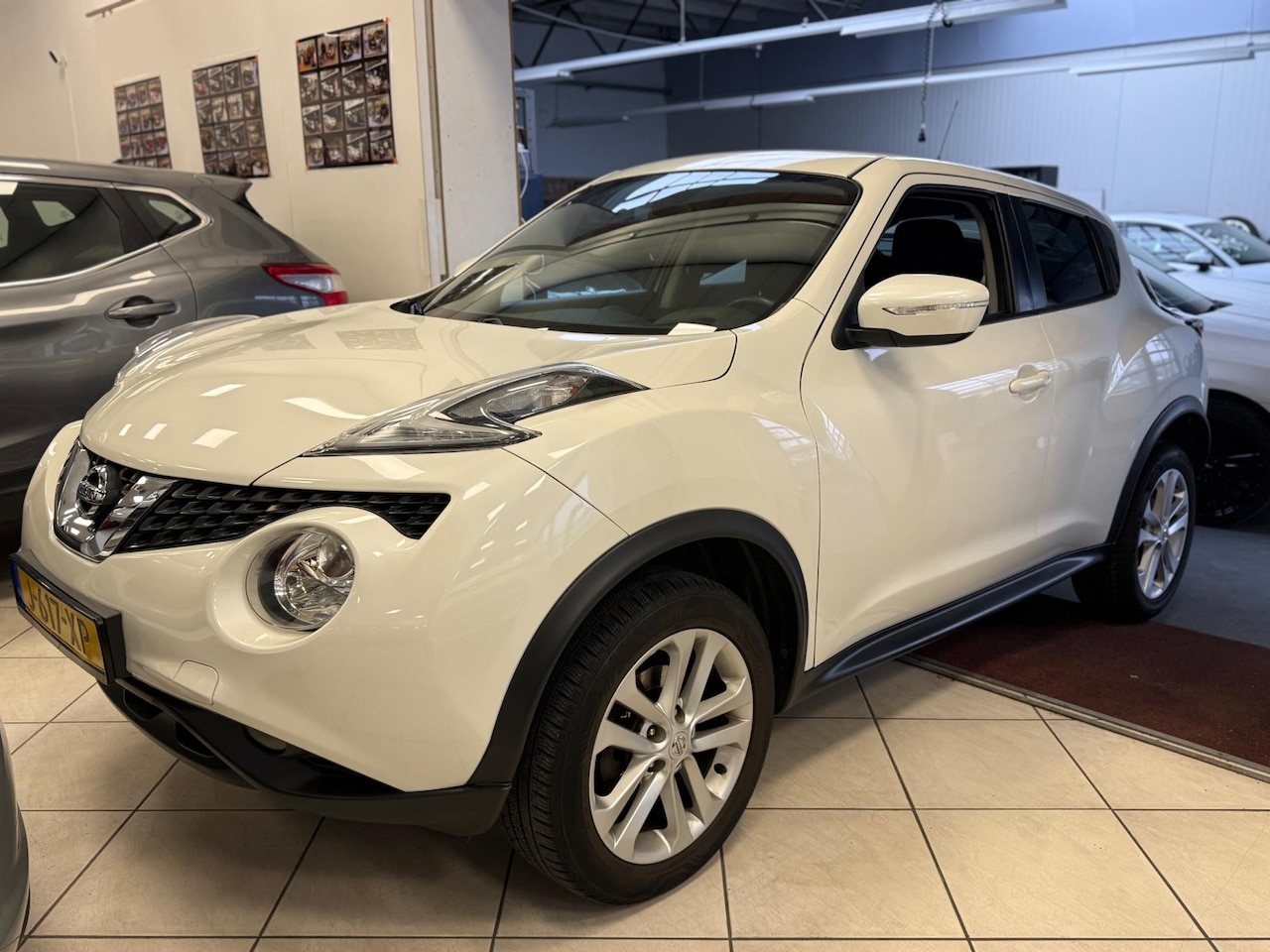 Nissan Juke - 1.6 Acenta bj. 2017 Automaat - AutoWereld.nl