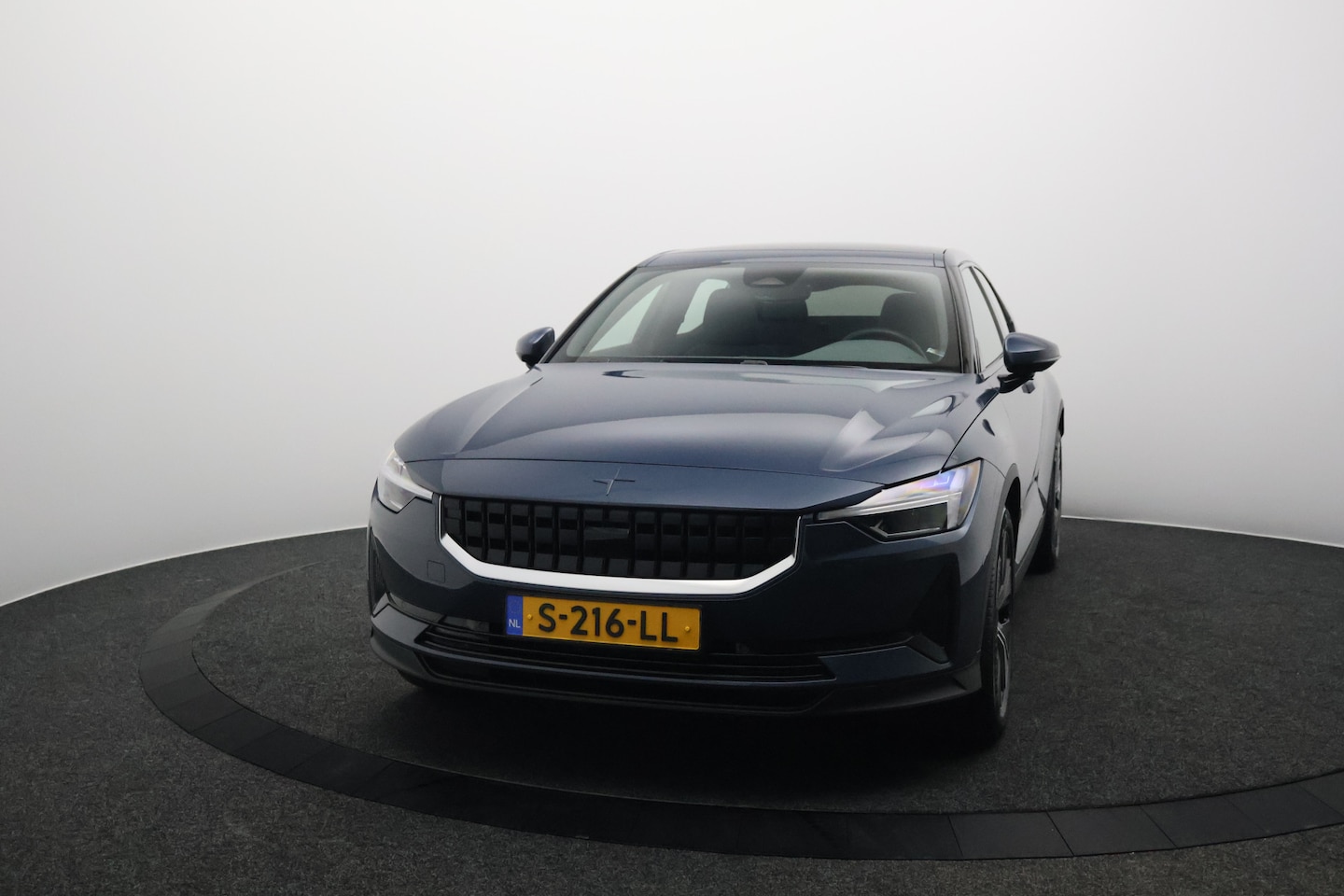 Polestar 2 - Standard Range Single Motor 69 kWh SOH 96,6% | Warmtepomp | Panoramadak | Camera | Google - AutoWereld.nl