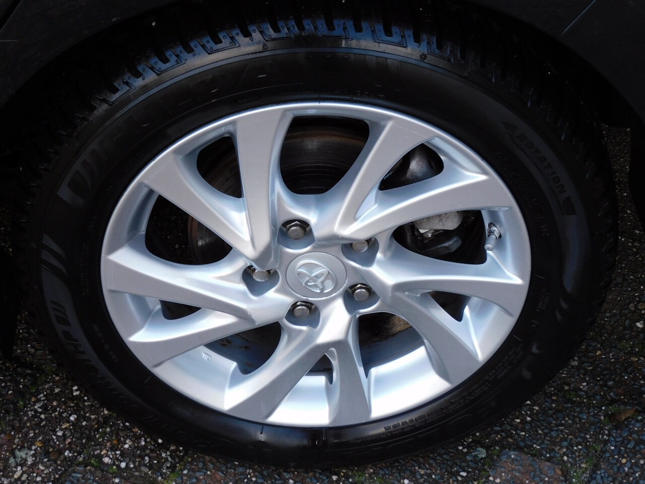 Toyota Auris - 1.8 Hybrid Lease DEALER ONDERHOUDEN! PANODAK! ACHTERUITRIJCAM! NAVI! CLIMA! CRUISE! - AutoWereld.nl