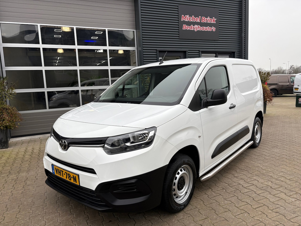 Toyota ProAce City - 1.5 D-4D Cool Comfort Airco - AutoWereld.nl