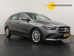 Mercedes-Benz B-klasse - 180 Advantage Automaat / Navi / Cruise / Parkeersensoren / Camera / Stoelverwarming