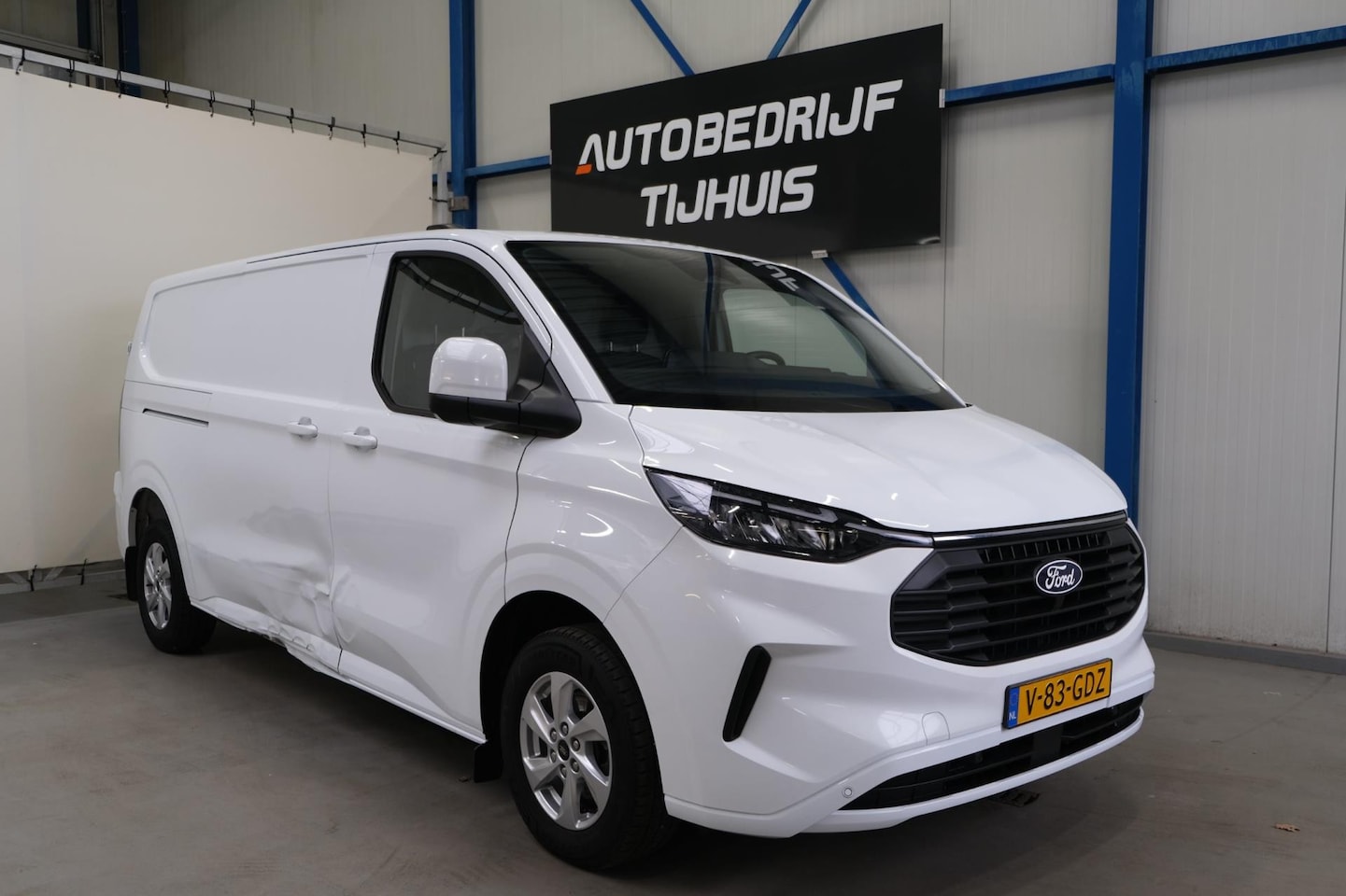 Ford Transit Custom - 320 2.0 TDCI L2H1 Limited 320 2.0 TDCI L2H1 Limited - AutoWereld.nl