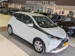 Toyota Aygo - 1.0 VVT-i x-play Airco, Cruise Control, Stuurbekrachtiging