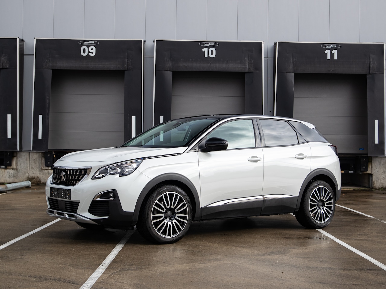 Peugeot 3008 - 1.2 PureTech Allure 1ste eigenaar | dealer onderhouden | nieuwe distributieriem - AutoWereld.nl