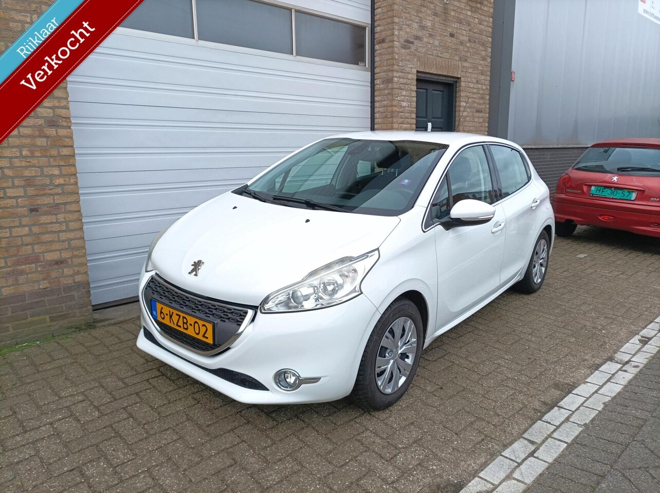 Peugeot 208 - 1.2 VTi Allure 1e Eigenaresse 5 drs 100% onderh. - AutoWereld.nl