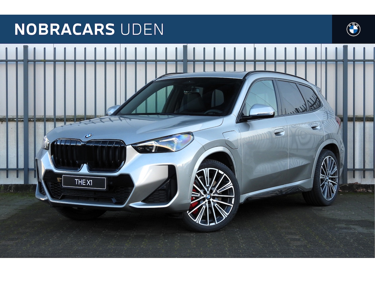 BMW X1 - xDrive25e M Sport Auomaat / Panoramadak / Trekhaak / Achteruitrijcamera / Sportstoelen / M - AutoWereld.nl