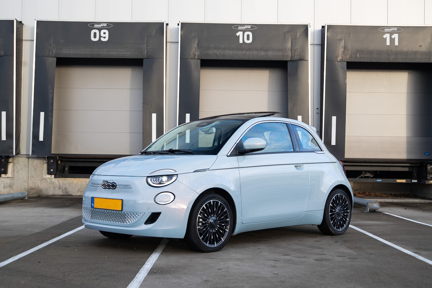 Fiat 500 - La Prima 500 E - AutoWereld.nl