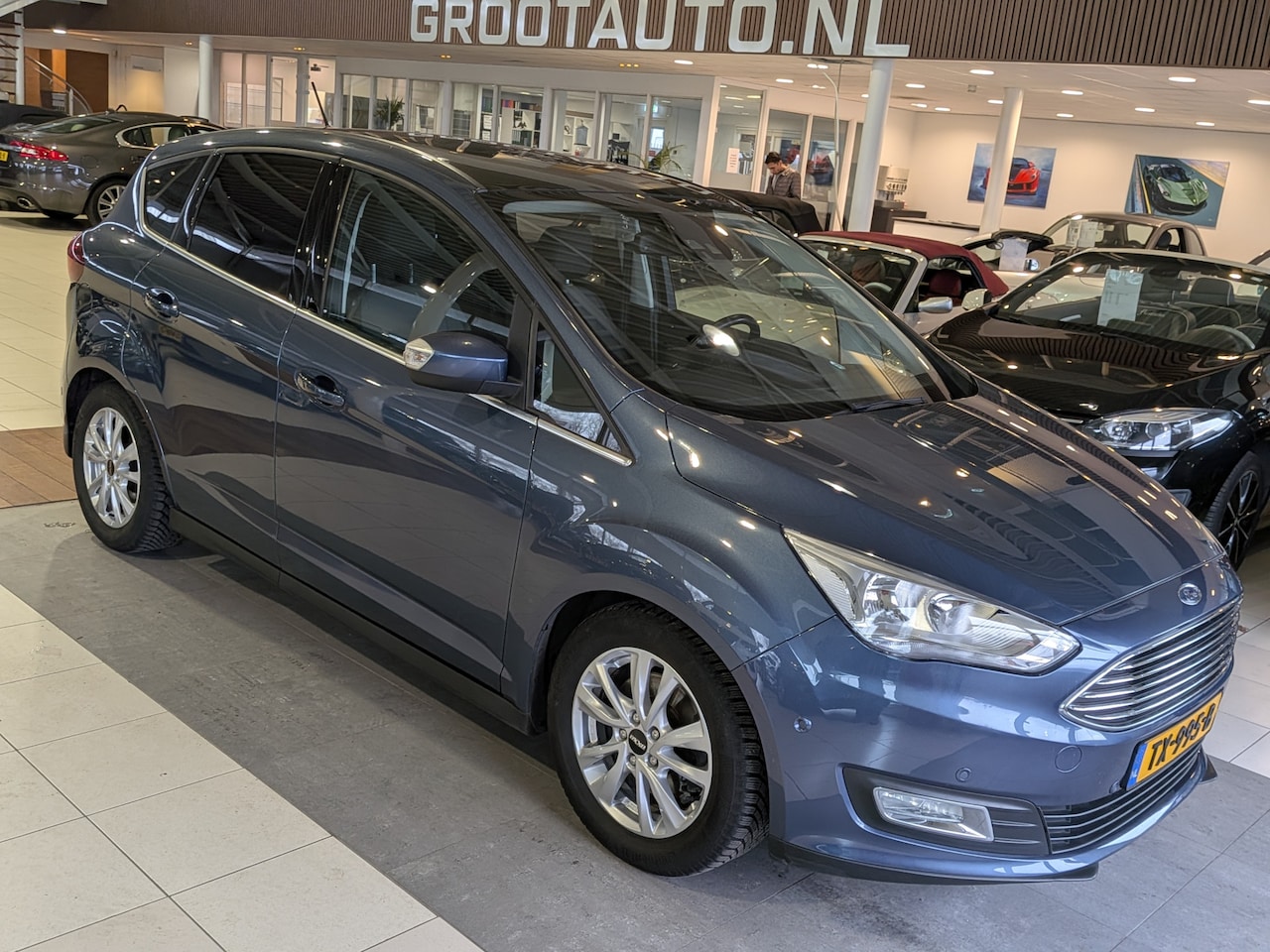 Ford C-Max - 1.5 Titanium Panoramadak, Airco, Cruise Control, Stuurbekrachtiging - AutoWereld.nl