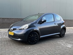 Toyota Aygo - 1.0-12V +