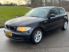 BMW 1-serie - 118d Business Line | export of handel | rijd schakelt prima | motorkap gaat niet open
