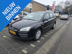 Ford Focus Wagon - 1.6-16V Champion 5 deurs, airco, stationwagon