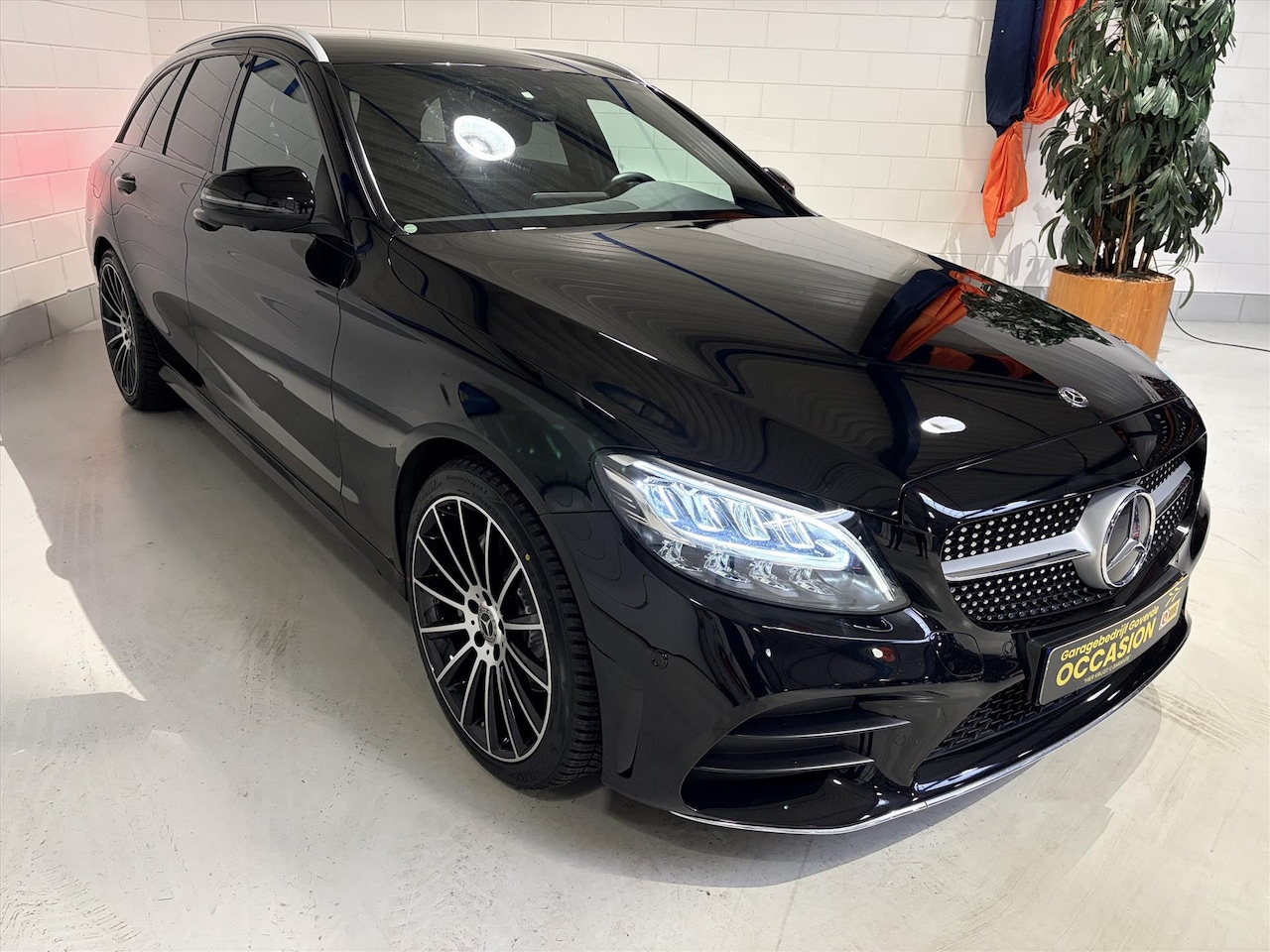 Mercedes-Benz C-klasse Estate - C180 156pk 9G AMG-Line, 360 Cam, Carplay, Virtual, 19 Inch - AutoWereld.nl