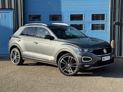 Volkswagen T-Roc - 1.5 TSI Sport GRATIS Afleverpakket | Trekhaak | Adaptive Cruise | Digitale Dashboard