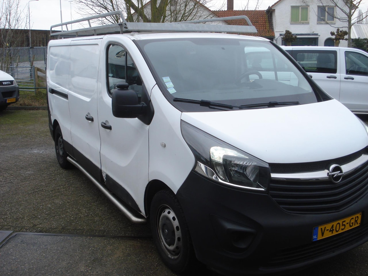 Opel Vivaro - L2-H1 1.6CDTI 103KW AIRCO NAVI - AutoWereld.nl