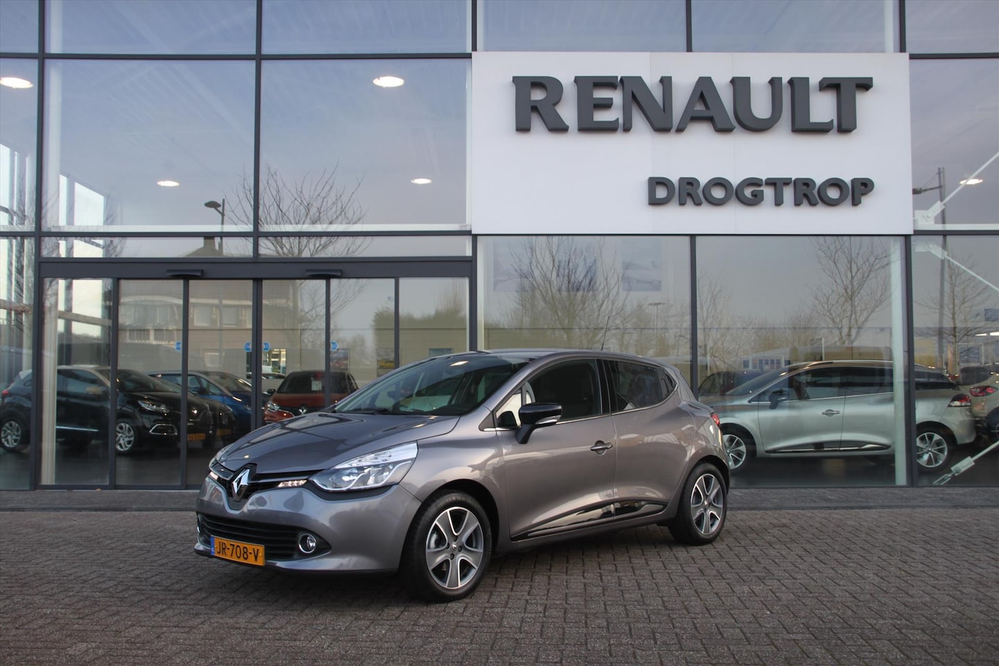 Renault Clio - 90PK-DAY&NIGHT-115DKM-NAVI-CRUISE-LMV-PDC- - AutoWereld.nl