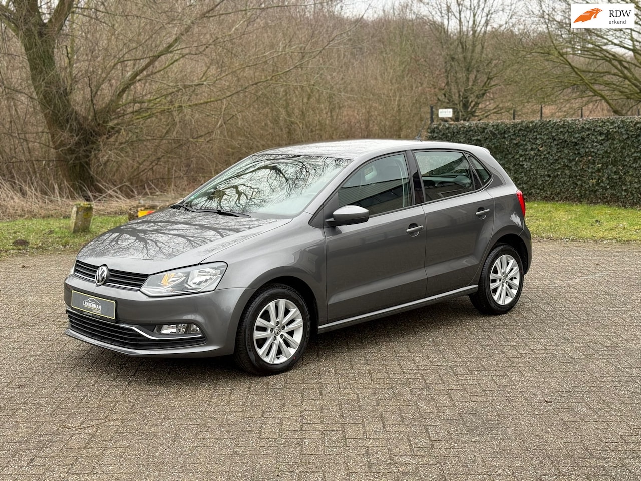 Volkswagen Polo - 1.2 TSI Comfortline NWE APK I BLUETOOTH I EERSTE EIGENAAR - AutoWereld.nl