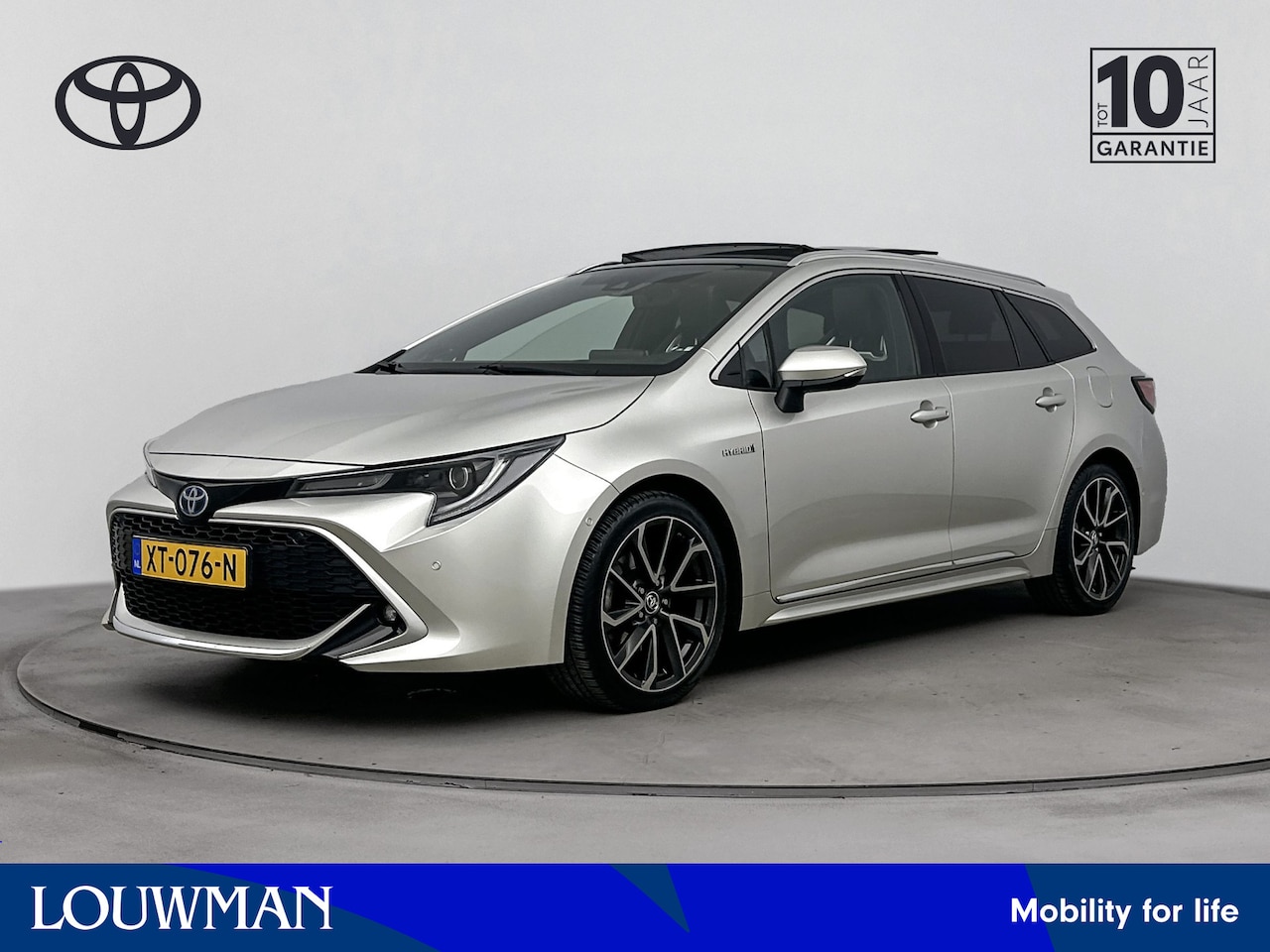 Toyota Corolla Touring Sports - 2.0 184 PK Hybrid Premium | Panoramadak | Leder | JBL | Stoelverwarming - AutoWereld.nl