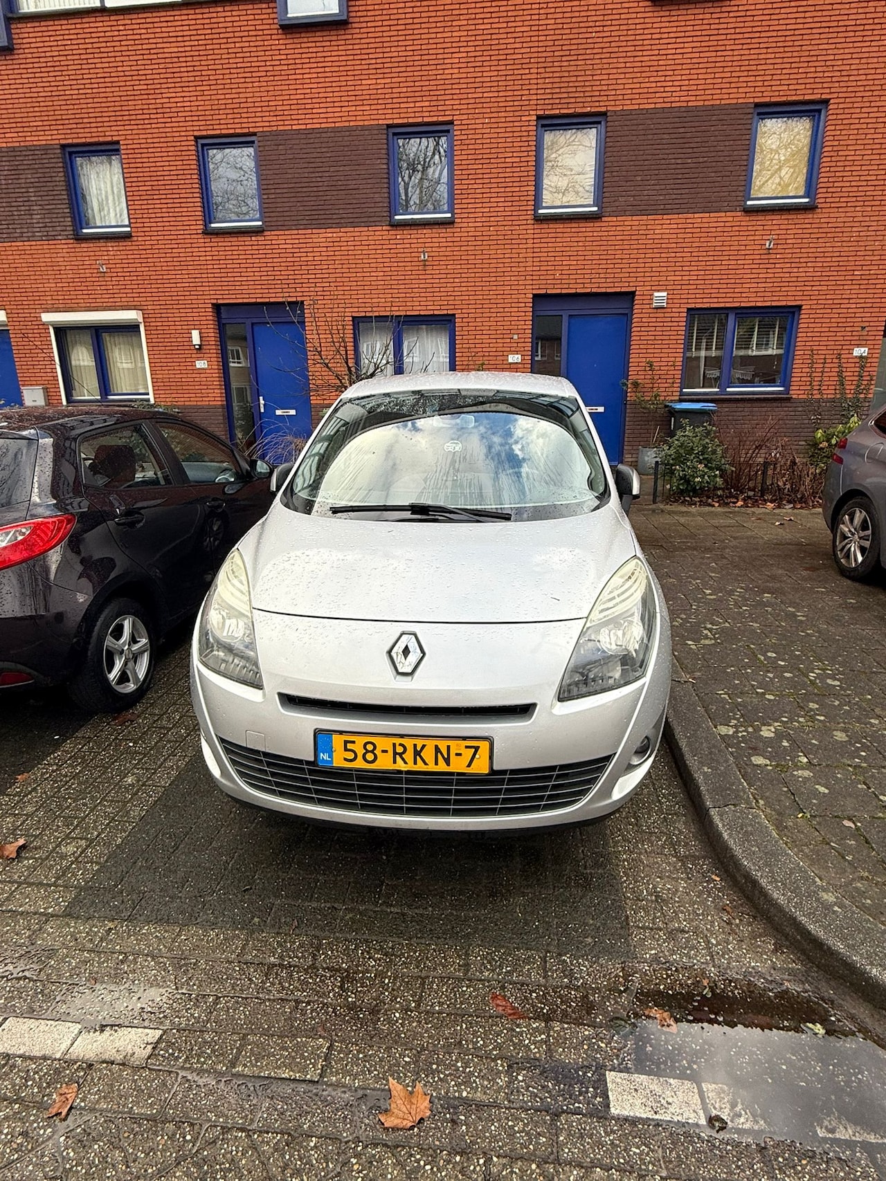 Renault Grand Scénic - 1.4 TCe Parisienne 7p. auto met defect - AutoWereld.nl