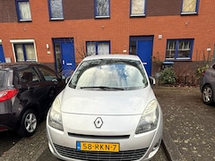 Renault Grand Scénic - 1.4 TCe Parisienne 7p. auto met defect