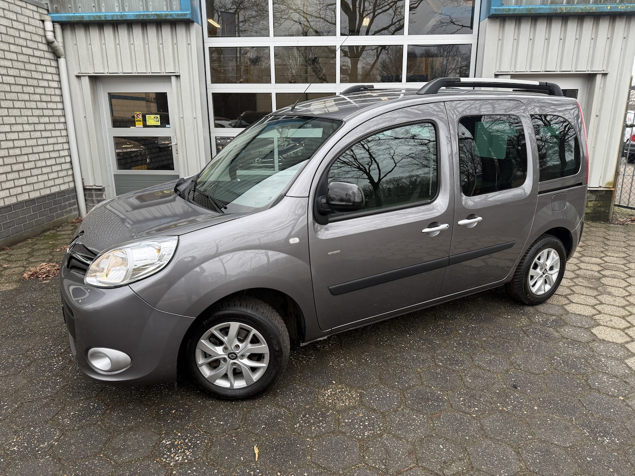 Renault Kangoo Family - Trekhaak 1.2 TCe - AutoWereld.nl