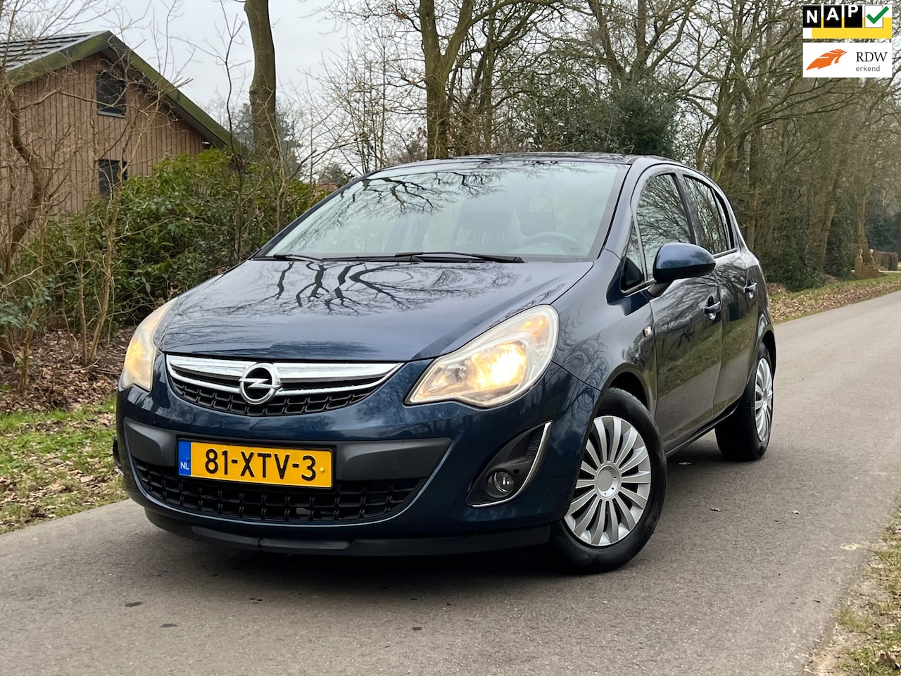 Opel Corsa - 1.2-16V Anniversary Edition | ''84.000 KM'' + Airco + Cruise Nu € 5.975,-!!! - AutoWereld.nl