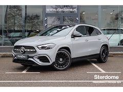 Mercedes-Benz GLA-Klasse - 180 AMG Line I 2025 I Panorama dak I MANUFAKTUR Alpine Grijs I Trekhaak I Stoelverwarming
