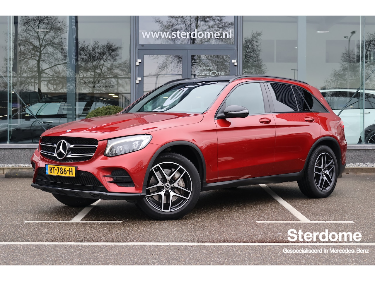 Mercedes-Benz GLC-klasse - 250 d 4MATIC AMG l Panoramadak l Trekhaak l Stoelverwarming I Camera I PTS l LED l Aircond - AutoWereld.nl