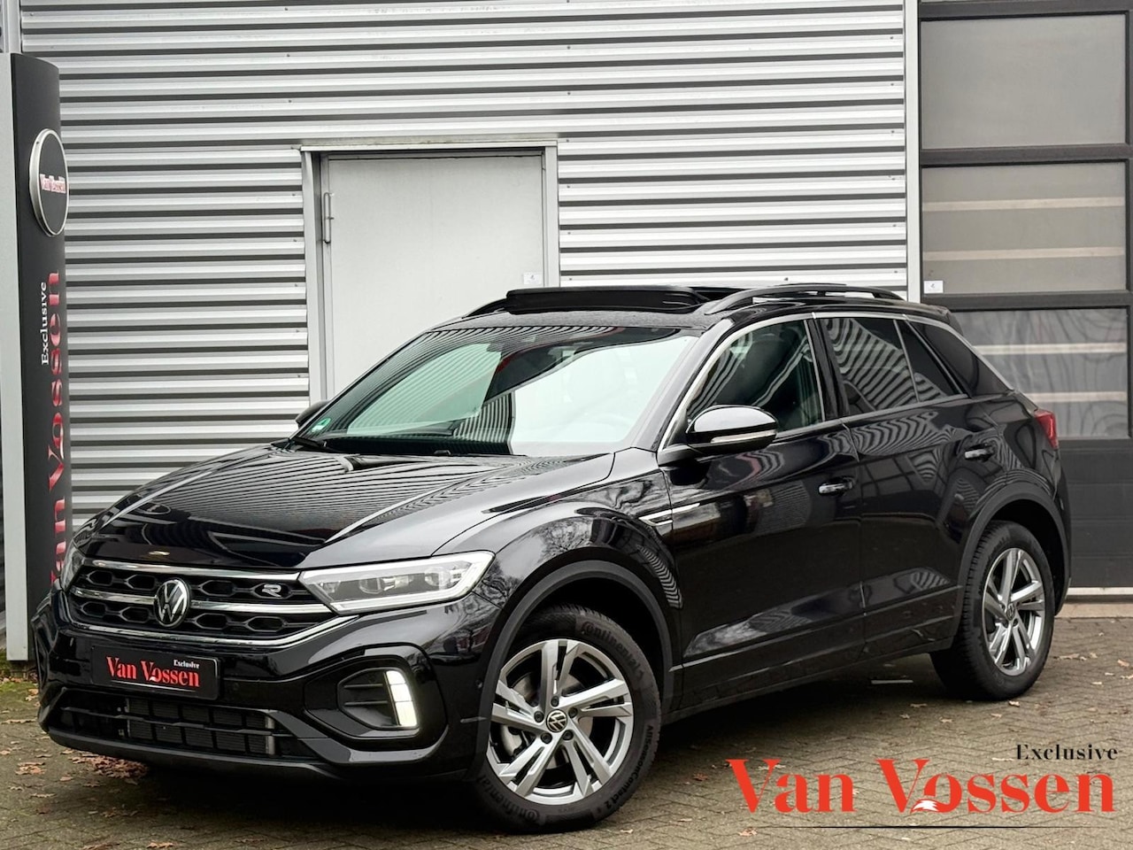 Volkswagen T-Roc - 1.5 TSI R-Line|PANO|LANEASSIST|IQLIGHT|CAMERA|CARPLAY|ACC| - AutoWereld.nl