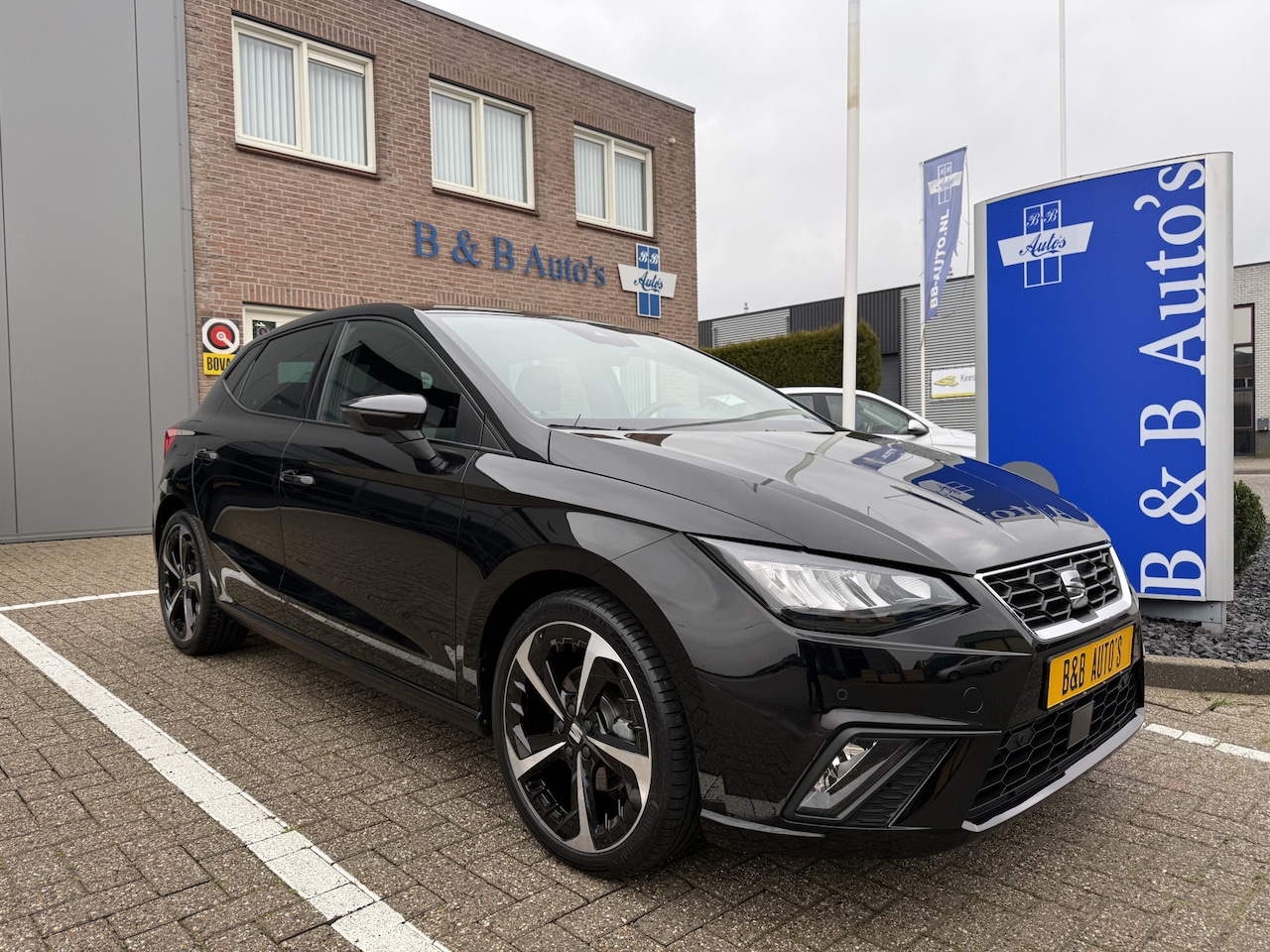 SEAT Ibiza - 1.0 EcoTSI 116pk DSG FR Business Connect l 18 INCH l ACC l CAMERA l ECC l LED l NAVI l 9.0 - AutoWereld.nl