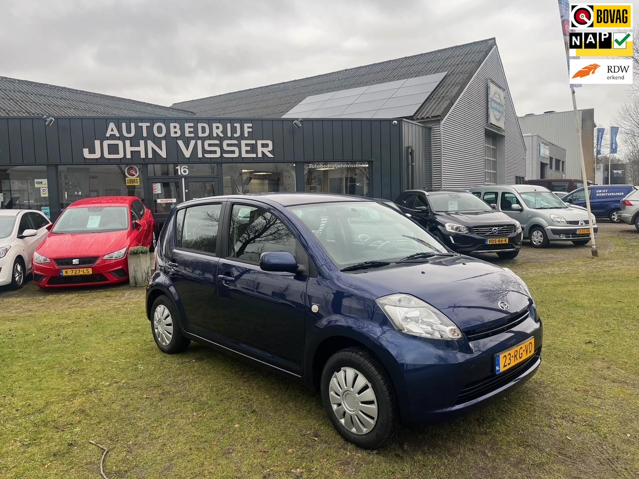 Daihatsu Sirion 2 - 1.0-12V Trend * nette auto * goed onderhouden * 5-deurs - AutoWereld.nl