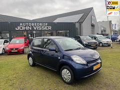 Daihatsu Sirion 2 - 1.0-12V Trend * nette auto * goed onderhouden * 5-deurs