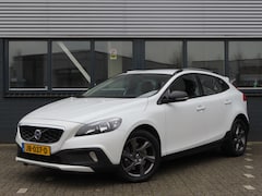 Volvo V40 Cross Country - 1.5 T3 Summum | lederen bekleding | trekhaak | stoelverwarming