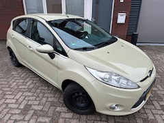 Ford Fiesta - 1.25 Titanium / PDC / Clima / NAP / 5DS / AUX