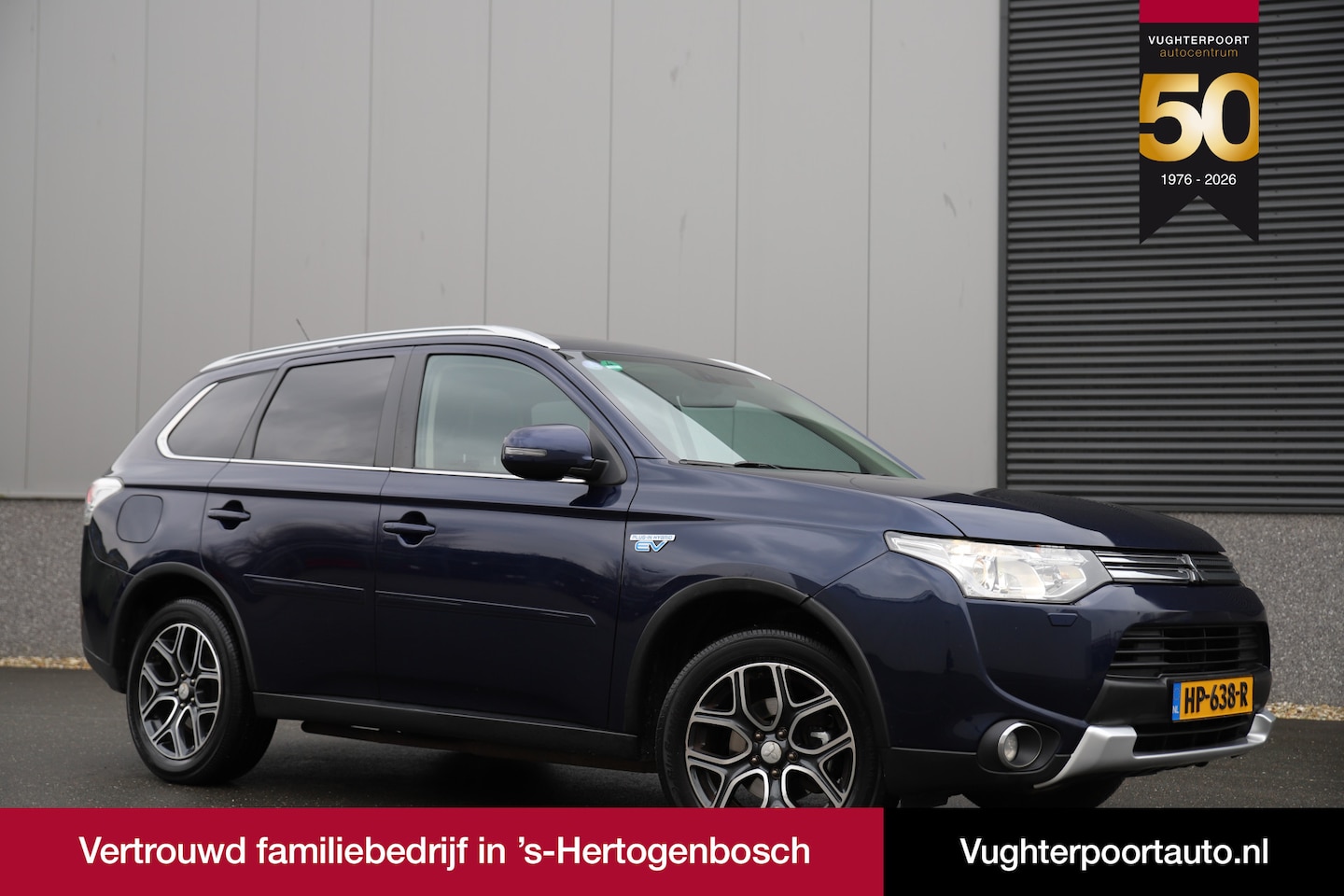 Mitsubishi Outlander - 2.0 PHEV 4WD Instyle X-Line Sunroof/Trekhaak - AutoWereld.nl