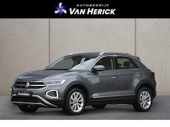 Volkswagen T-Roc - 1.5 TSI Style 150PK Automaat | ACC | Keyless | Achteruitrijcamera