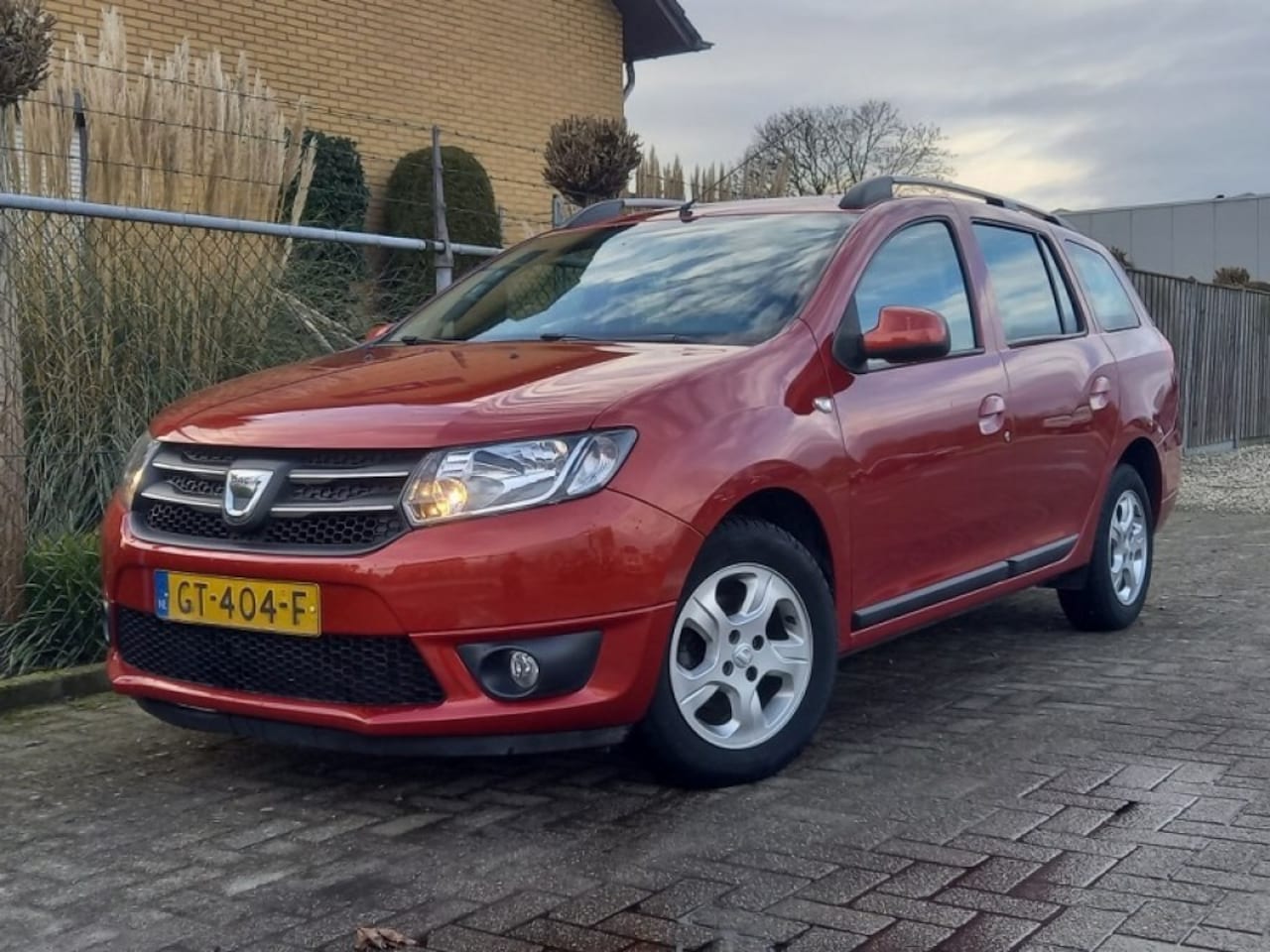 Dacia Logan - 0.9Tce Prestige / Airco/ PDC/ 4-4seiz-banden - AutoWereld.nl