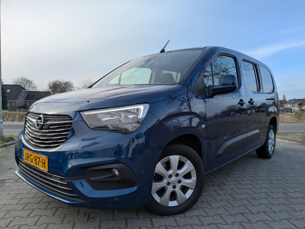 Opel Combo Life - Combo Life 1.2 TURBO L2H1 I Nieuwe distributie I 7-persoons I Automaat I Carplay I Cruise - AutoWereld.nl