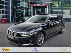 Volkswagen Passat Variant - 1.4 TSI DSG GTE TREKHAAK/PANODAK/CAMERA/ACC/STOELVERW