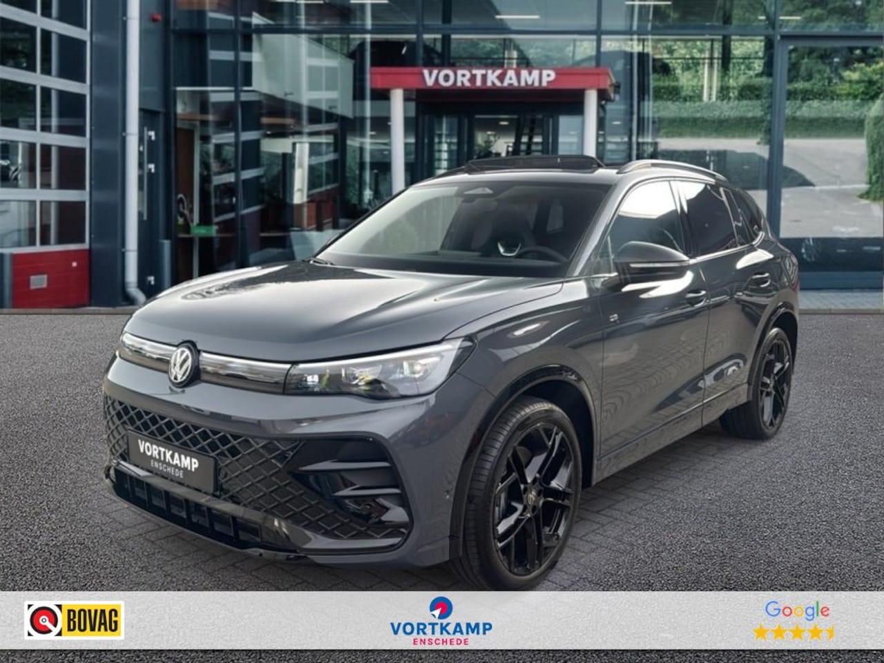 Volkswagen Tiguan - 2.0 TDI DSG R-LINE TREKHAAK/CAMERA/PANODAK/ELEKKLEP/ACC/STOELVERW - AutoWereld.nl