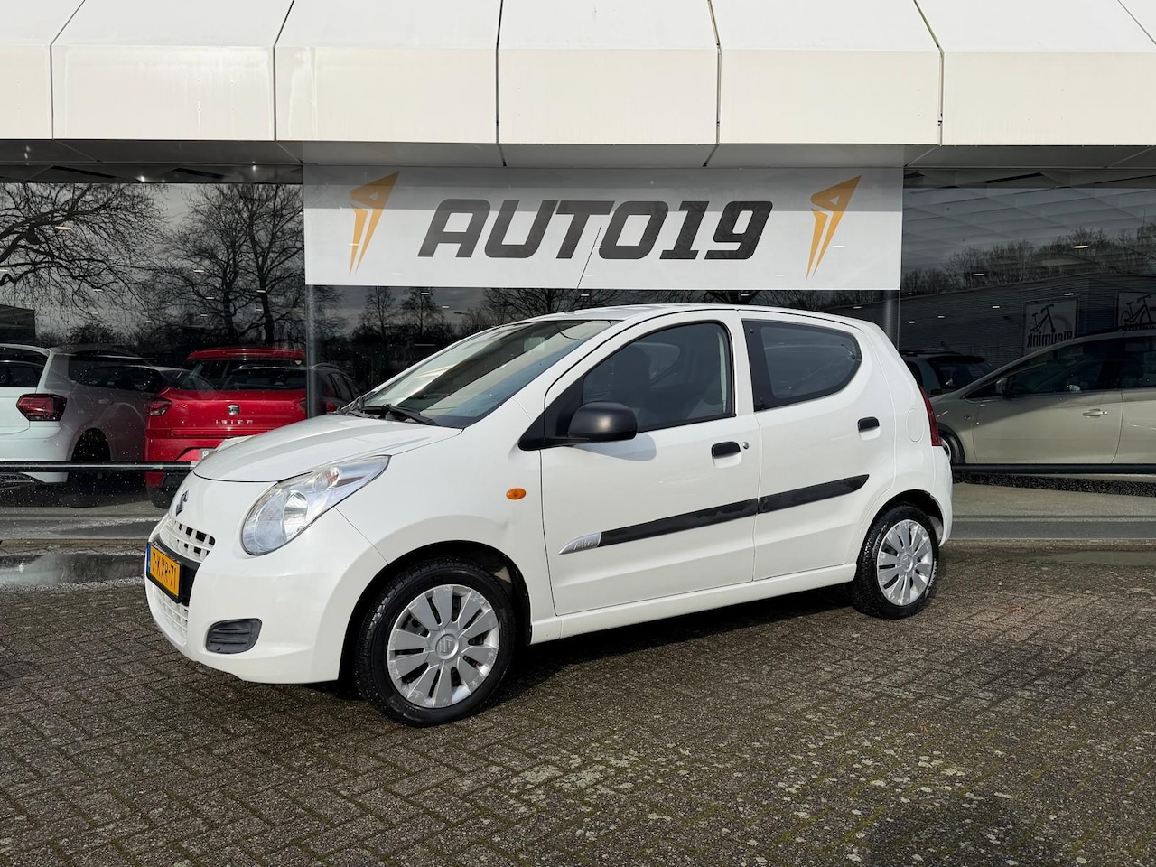 Suzuki Alto - 1.0 Comfort EASSS 1.0 Comfort EASSS - AutoWereld.nl