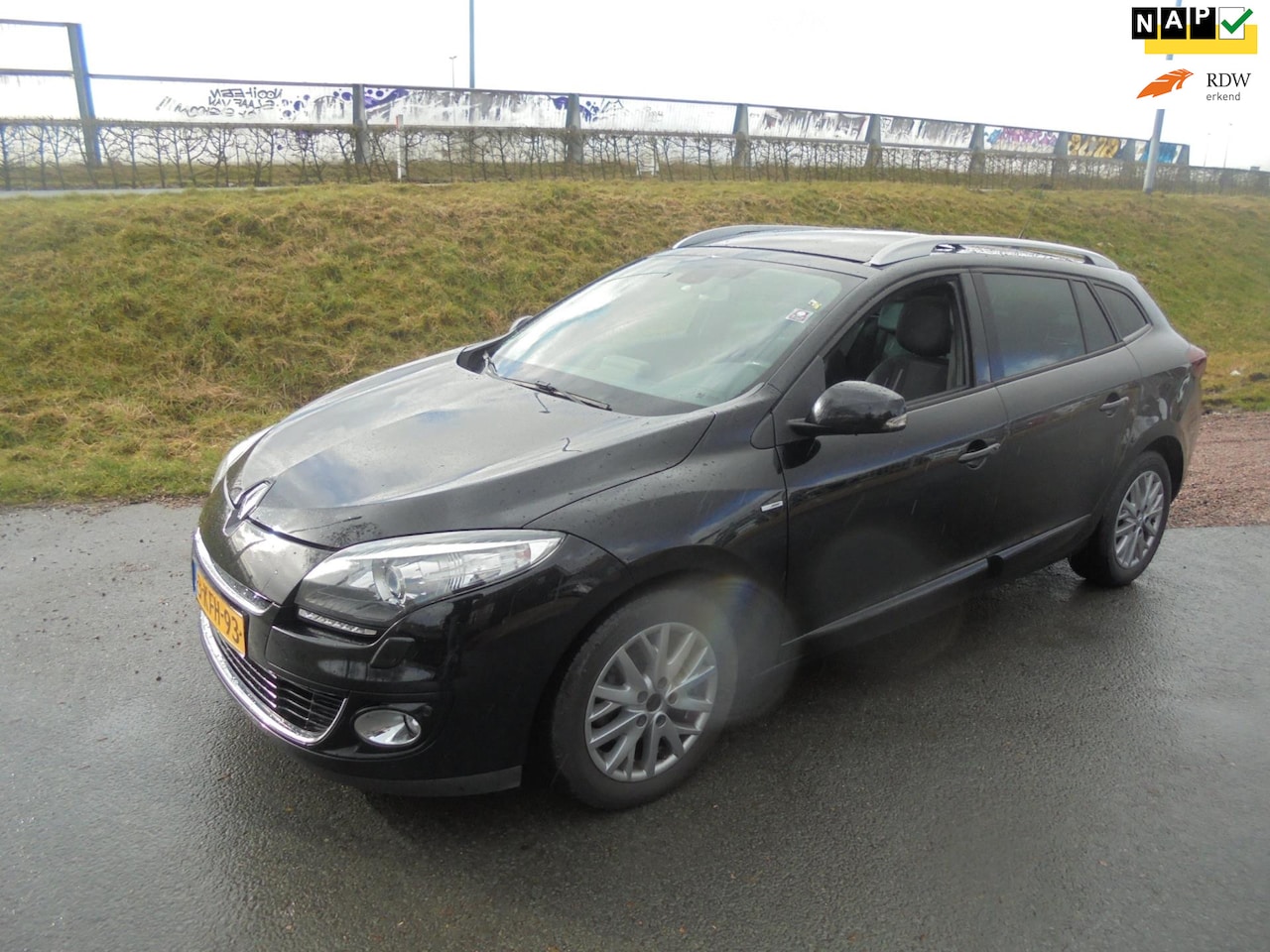 Renault Mégane Estate - Renault Megane 1.5 dci Bose airco navigatie panorama dak lmv pdc - AutoWereld.nl