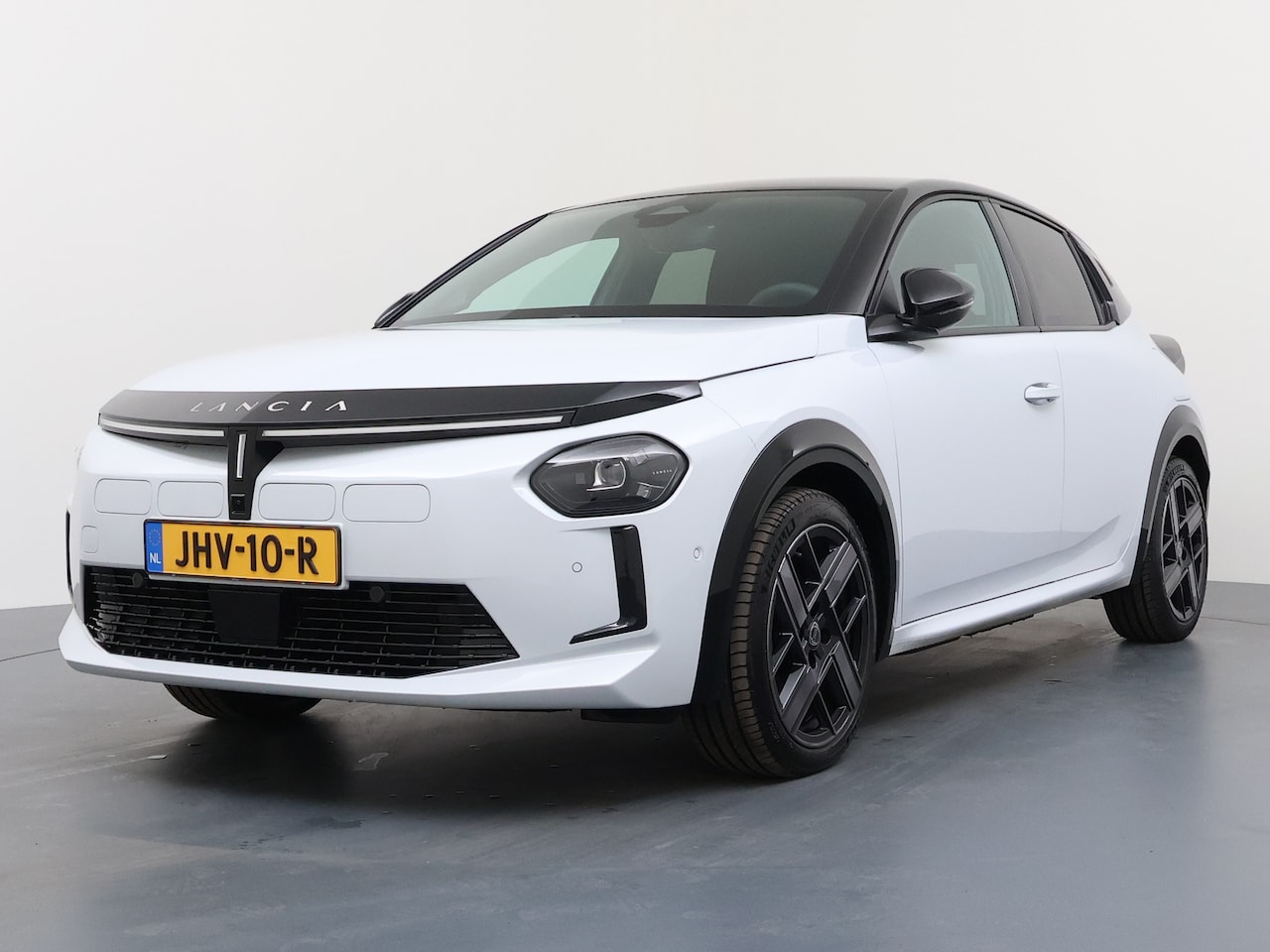 Lancia Y(psilon) - Ypsilon LX 54 kWh | 11 kW lader | Achteruitrijcamera | Airco (automatisch) - AutoWereld.nl