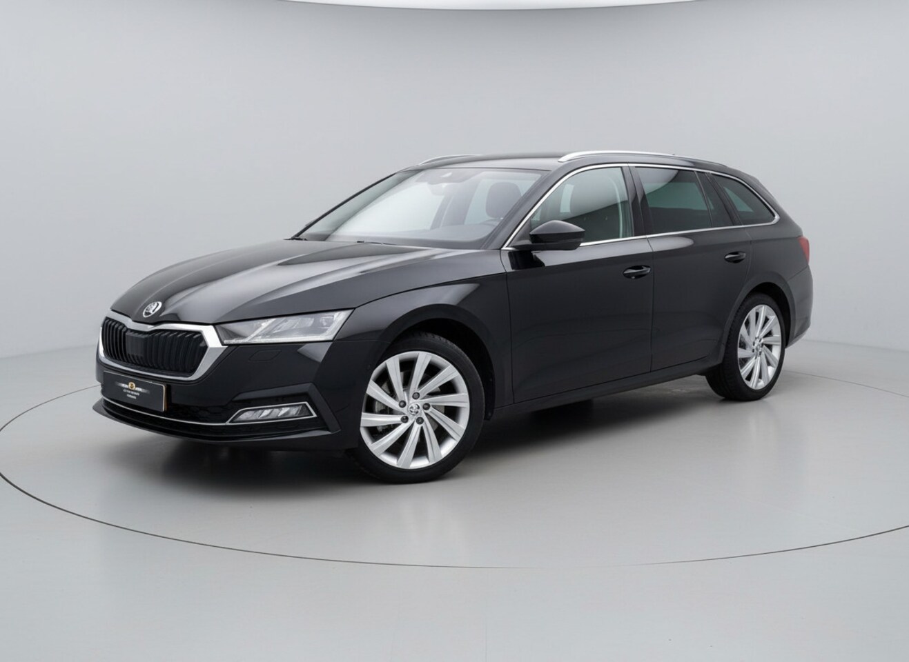 Skoda Octavia Combi - 1.4 TSI iV PHEV * Panorama * Stoelventilatie * 2x Memory * Head-up Display * - AutoWereld.nl