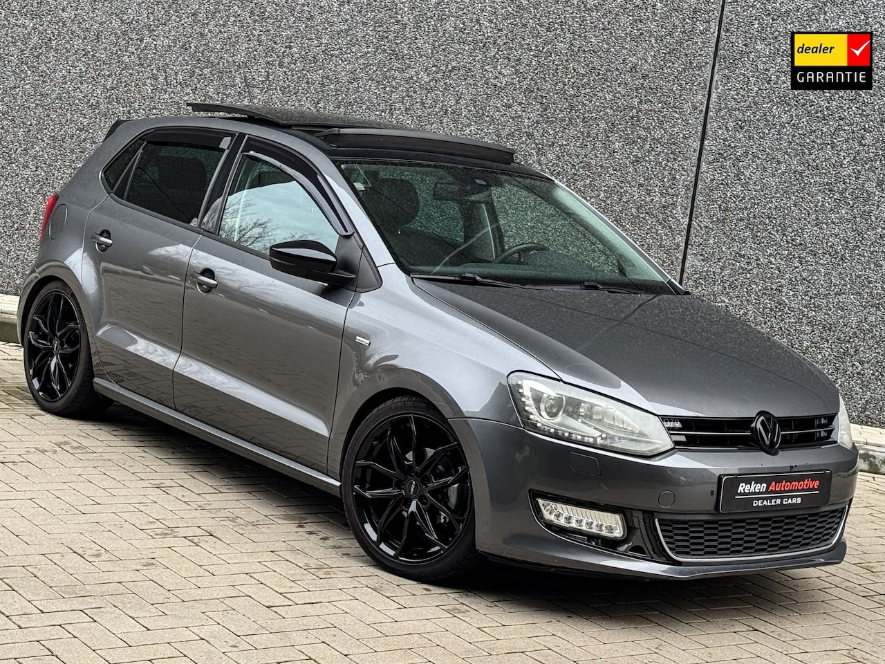 Volkswagen Polo - 1.2 TSI Match Pano 16'' Carplay 115 PK Leder - AutoWereld.nl