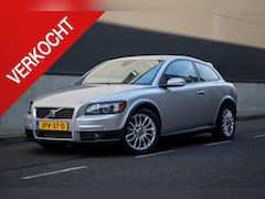 Volvo C30 - 2.4 D5 Momentum | 159.000KM | Stoelverwarming | Xenon | Automaat | Memory