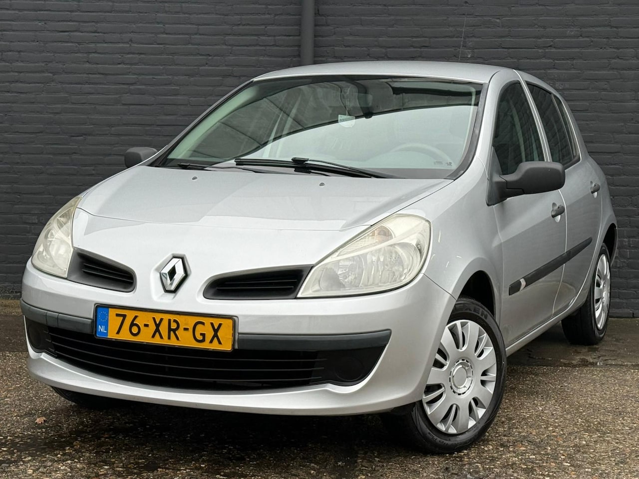 Renault Clio - 1.2-16V Business Line AIRCO | ELEK RAMEN | NWE APK - AutoWereld.nl